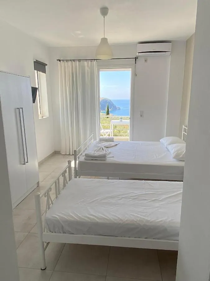 Penelope & Michael Rooms Himarë Pensión