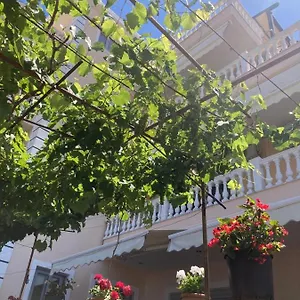 Himara Apartments Himarë