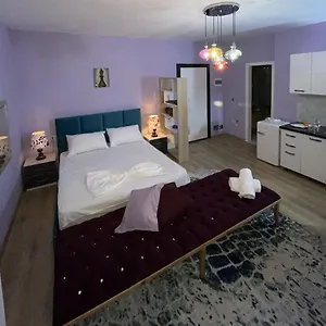 https://mr-goldis-apartment.hotels-in-tirana.com